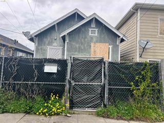 1217 1217 82Nd Ave, Oakland, CA 94621