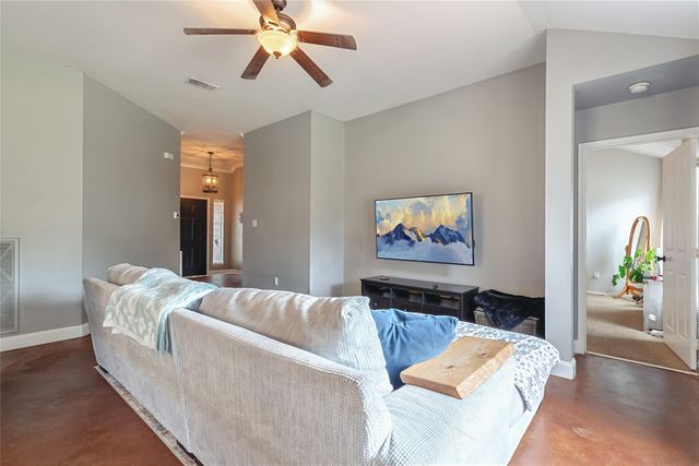 4805 Cliburn Drive, Fort Worth, TX 76244