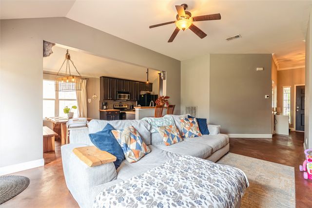 4805 Cliburn Drive, Fort Worth, TX 76244