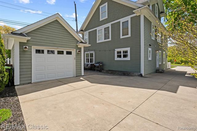 450 Fairbrook Street, Northville, MI 48167