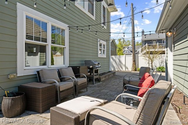 450 Fairbrook Street, Northville, MI 48167