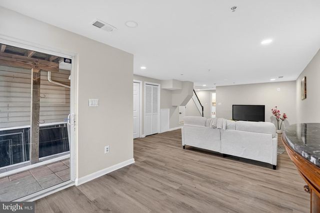 12121 PANTHERS RIDGE DR, Germantown, MD 20876