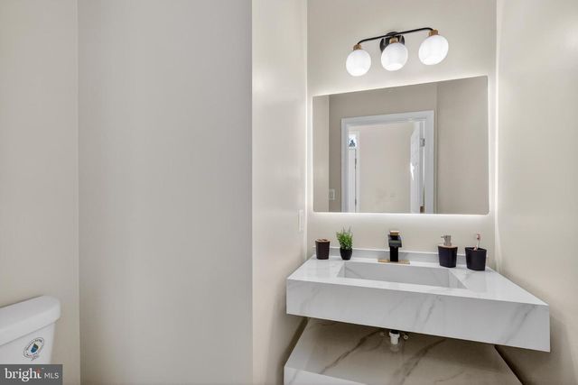 12121 PANTHERS RIDGE DR, Germantown, MD 20876