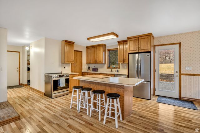 887 E VILLAGE WAY, Alpine, UT 84004