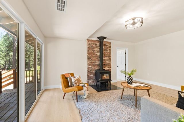 4080 Greenwood Rd, Garden Valley, CA 95633