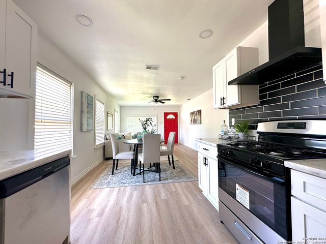 122 Finch, San Antonio, TX 78204