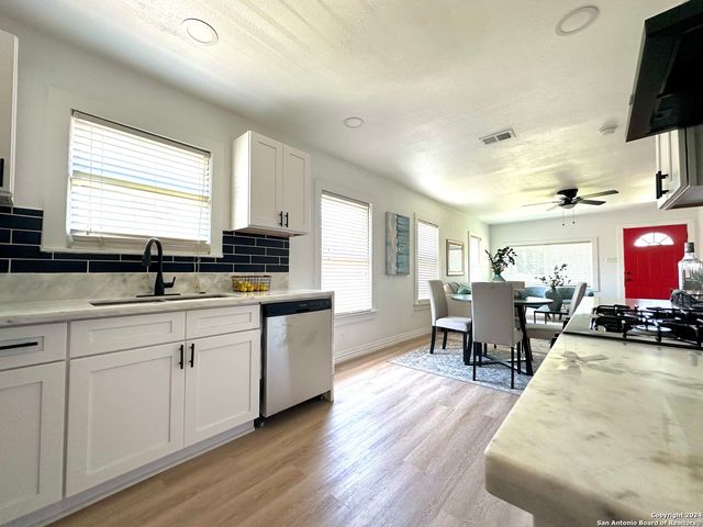 122 Finch, San Antonio, TX 78204