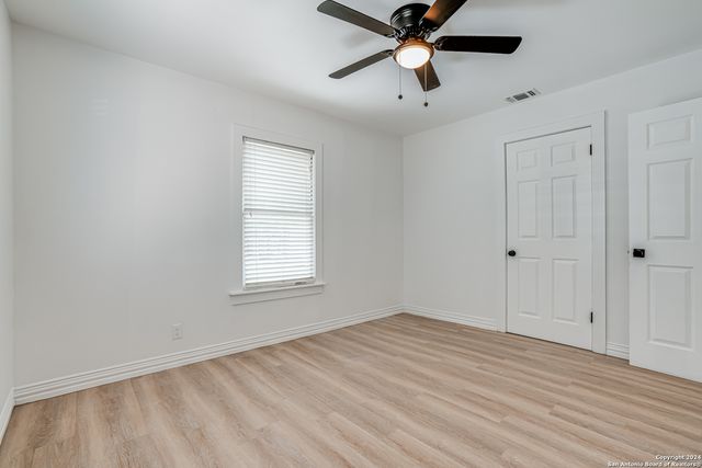122 Finch, San Antonio, TX 78204
