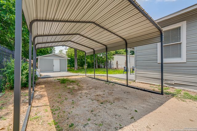 122 Finch, San Antonio, TX 78204