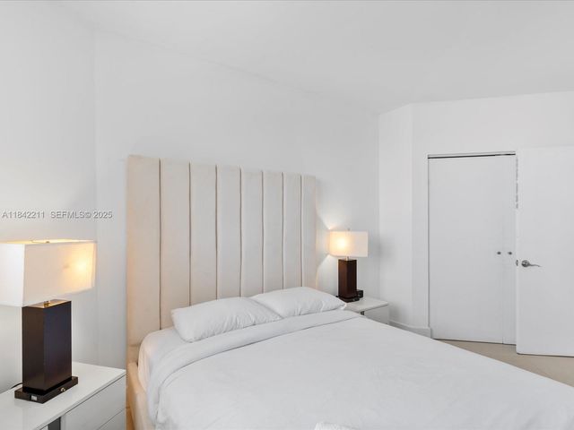 17375 Collins Avenue 808, Sunny Isles Beach, FL 33160
