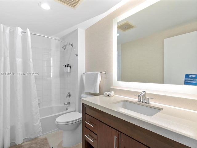 17375 Collins Avenue 808, Sunny Isles Beach, FL 33160