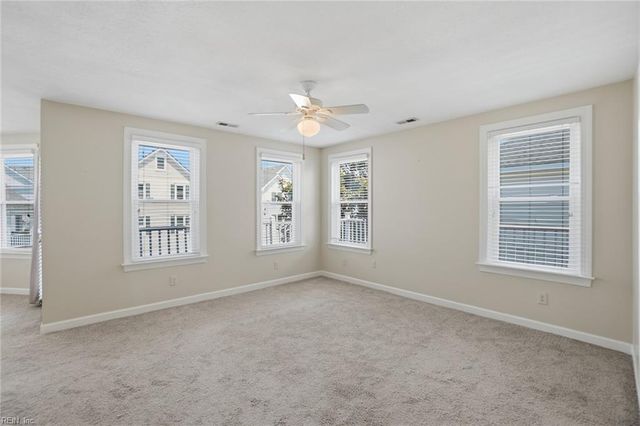 405 Pinewell DR, Norfolk, VA 23503