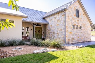 3200-#18 Pinnacle Club Dr, Kerrville, TX 78028