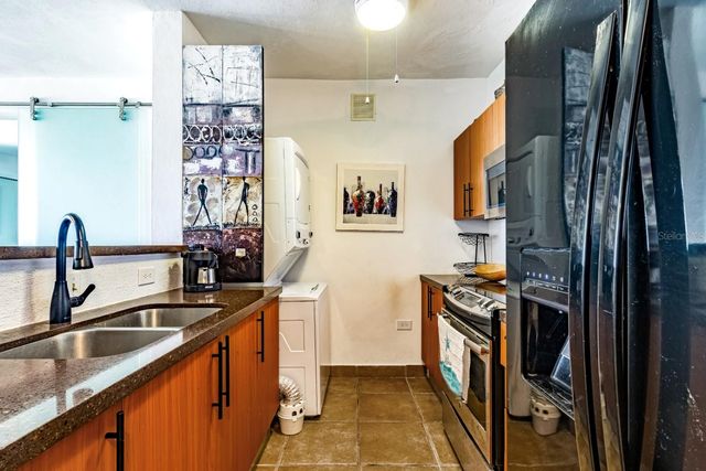 43 FERNANDO GARCIA, DOLPHIN TOWER STREET PH 9, Luquillo, PR 00773