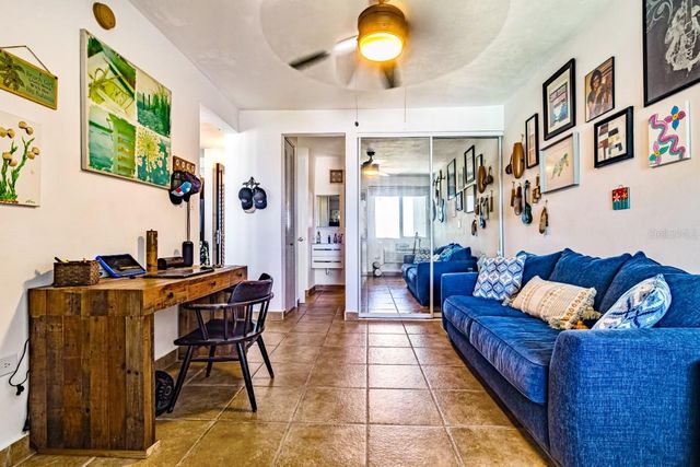 43 FERNANDO GARCIA, DOLPHIN TOWER STREET PH 9, Luquillo, PR 00773