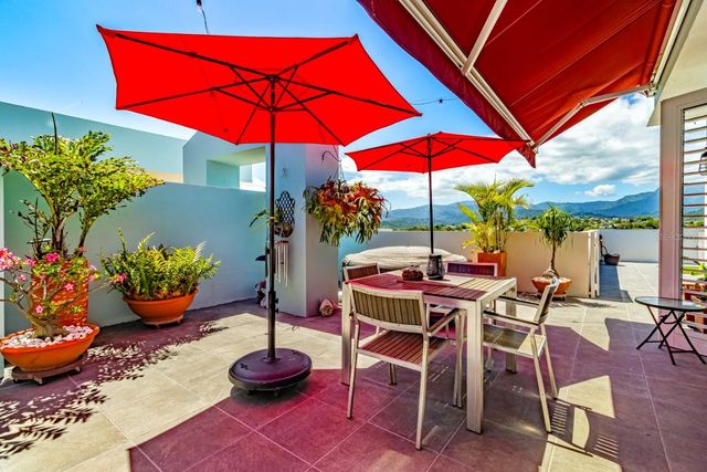 43 FERNANDO GARCIA, DOLPHIN TOWER STREET PH 9, Luquillo, PR 00773