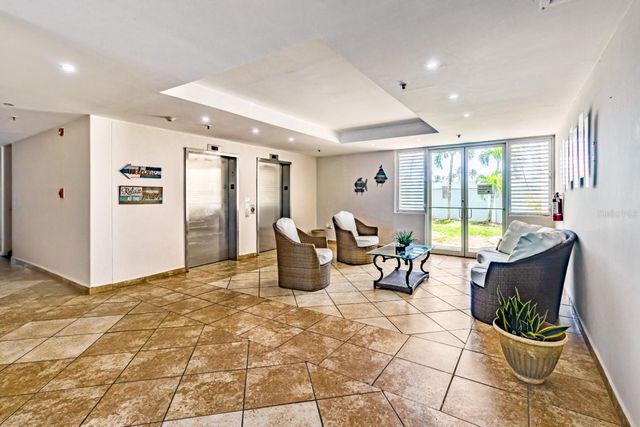 43 FERNANDO GARCIA, DOLPHIN TOWER STREET PH 9, Luquillo, PR 00773