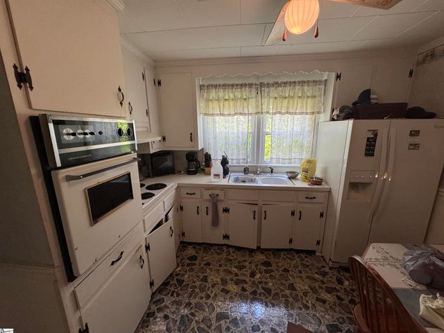 1198 Mize Road, Belton, SC 29627