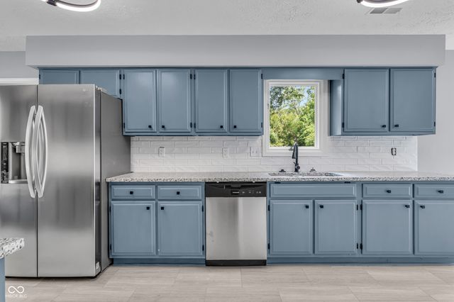 5201 Hawks Point Road, Indianapolis, IN 46226