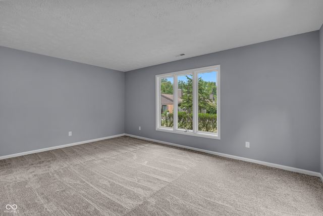 5201 Hawks Point Road, Indianapolis, IN 46226