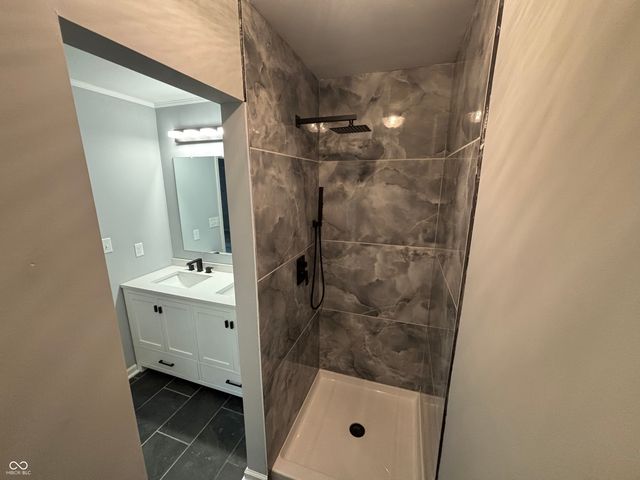 5201 Hawks Point Road, Indianapolis, IN 46226