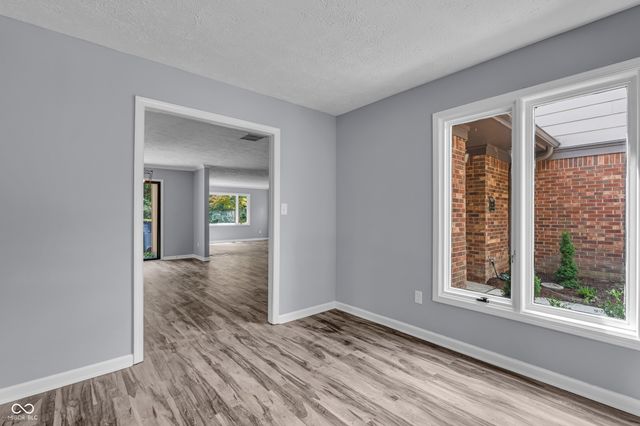 5201 Hawks Point Road, Indianapolis, IN 46226