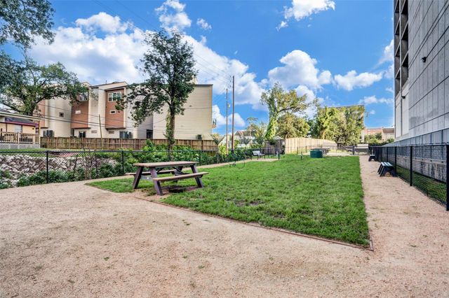 5925 Almeda Road 10805, Houston, TX 77004