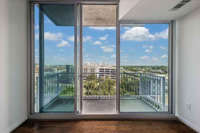 5925 Almeda Road 10805, Houston, TX 77004