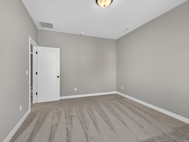 1385 Dixon Place, Huntertown, IN 46748