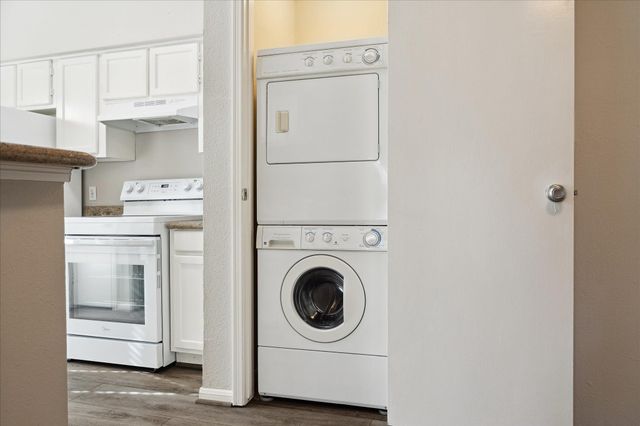 7575 Cambridge Street 1003, Houston, TX 77054