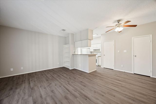 7575 Cambridge Street 1003, Houston, TX 77054