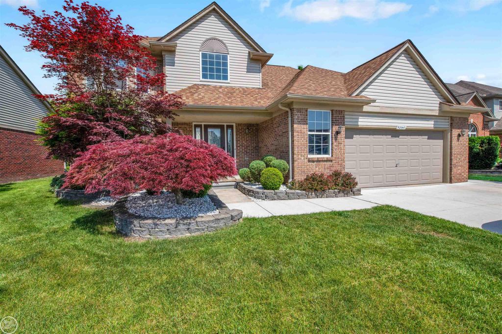 52047 Sycamore Drive, Chesterfield Twp, MI 48047
