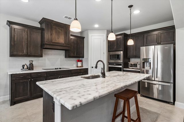 508 Sandia Park Drive, Burleson, TX 76028