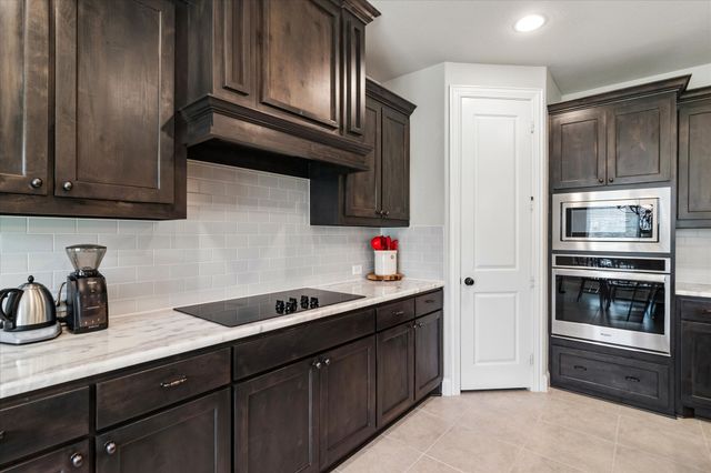 508 Sandia Park Drive, Burleson, TX 76028