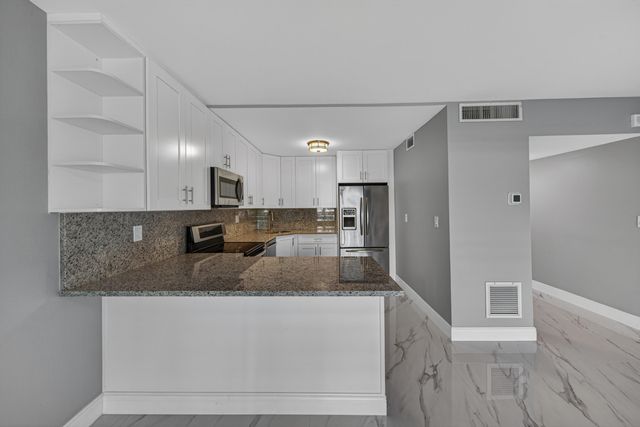 2900 NE 30th Street L2, Fort Lauderdale, FL 33306