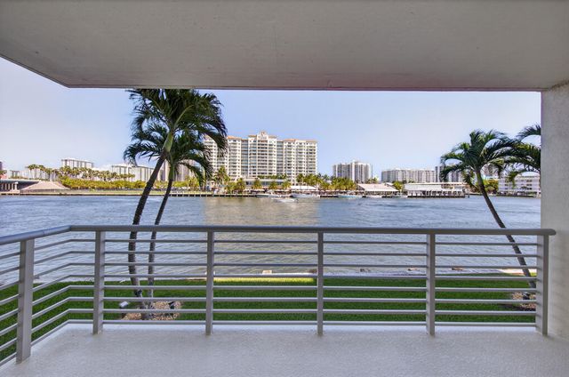 2900 NE 30th Street L2, Fort Lauderdale, FL 33306