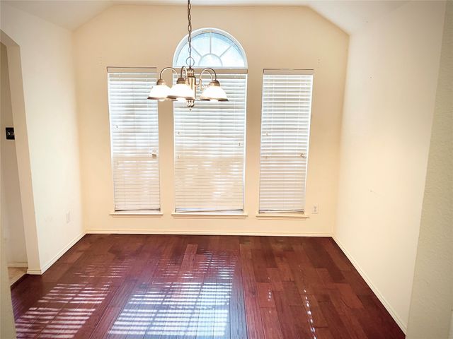 2926 Cowboy Drive, Dallas, TX 75237
