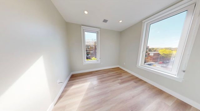 211 Green St. 401, Boston, MA 02130