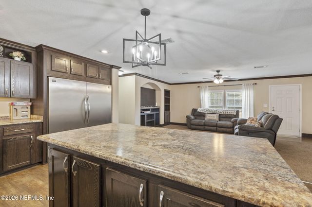 540605 LEM TURNER Road, Callahan, FL 32011