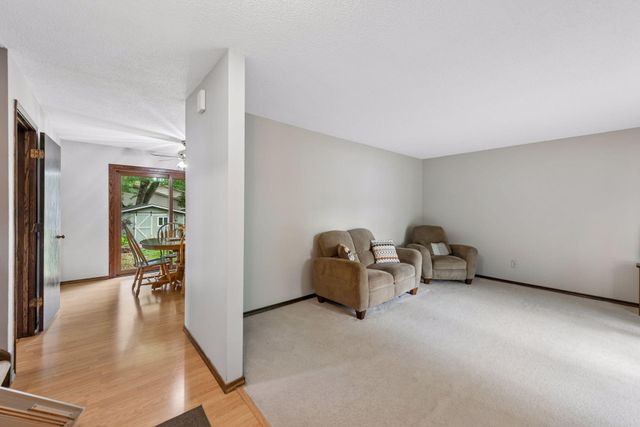 6966 Inskip Avenue S, Cottage Grove, MN 55016