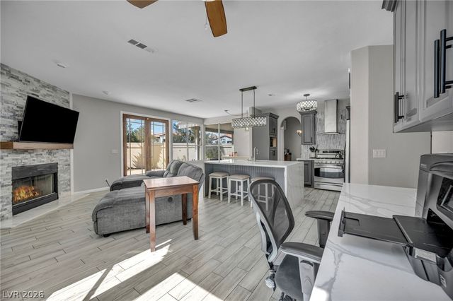 1300 Sun Copper Drive, Las Vegas, NV 89117