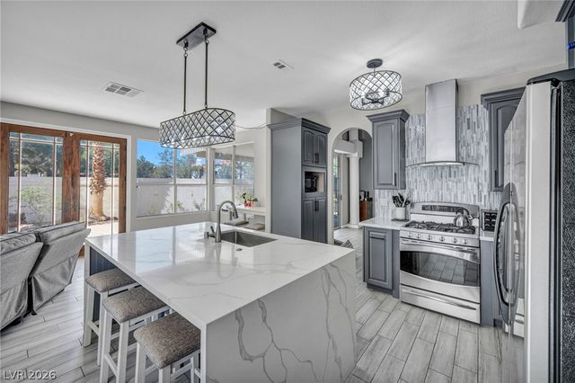 1300 Sun Copper Drive, Las Vegas, NV 89117