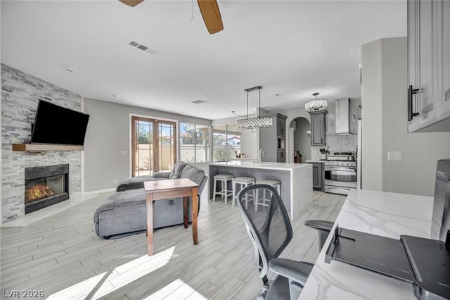 1300 Sun Copper Drive, Las Vegas, NV 89117