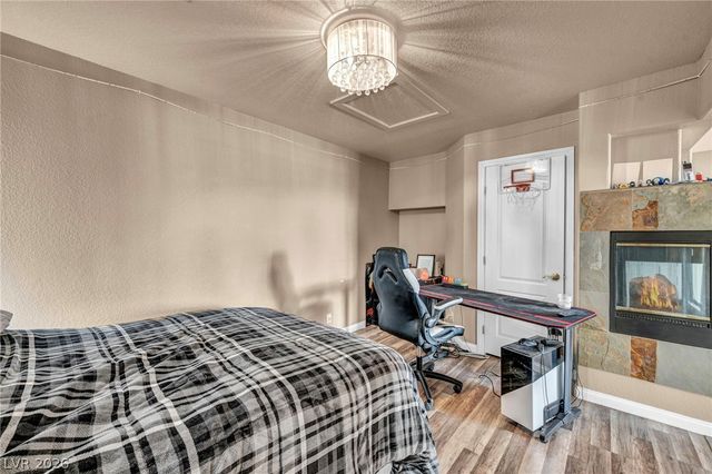 1300 Sun Copper Drive, Las Vegas, NV 89117