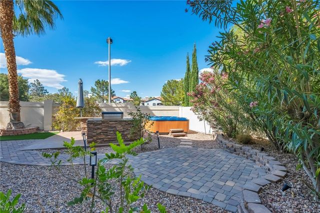 1300 Sun Copper Drive, Las Vegas, NV 89117