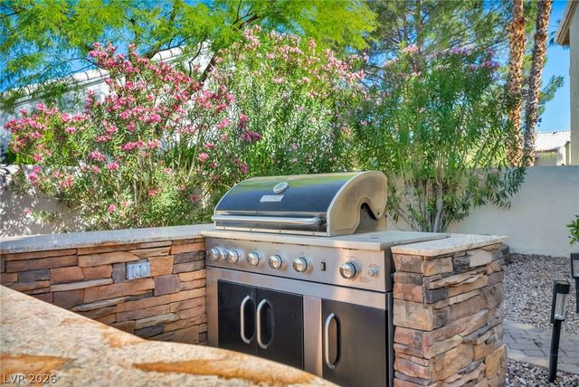 1300 Sun Copper Drive, Las Vegas, NV 89117
