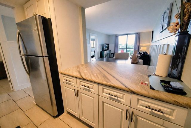 601 Mitchell Dr Apt 802, Myrtle Beach, SC 29577