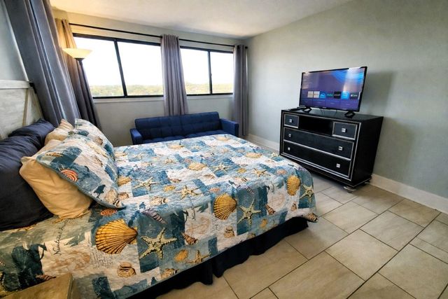 601 Mitchell Dr Apt 802, Myrtle Beach, SC 29577