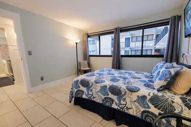 601 Mitchell Dr Apt 802, Myrtle Beach, SC 29577