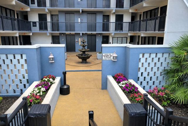 601 Mitchell Dr Apt 802, Myrtle Beach, SC 29577